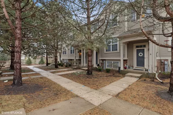 31643 Tallgrass CT, Lakemoor, IL 60051