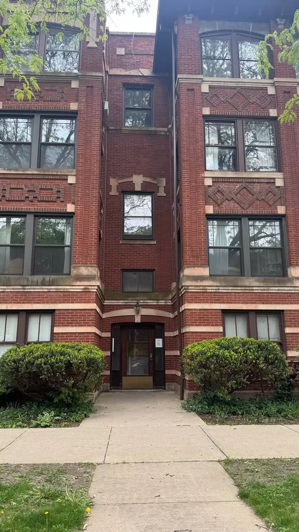 Chicago, IL 60615