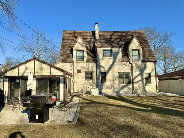 Des Plaines, IL 60018,1772 Birch ST