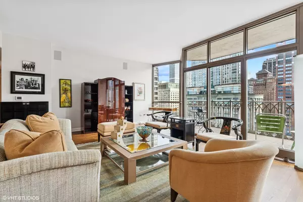 Chicago, IL 60611,21 E Huron ST #1505