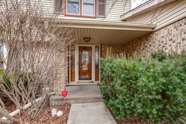 Libertyville, IL 60048,15150 W CLOVER LN