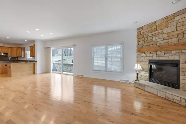 Spring Grove, IL 60081,122 Lincolnwood CT