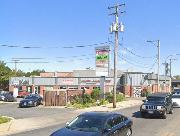 5031 W Grand AVE, Chicago, IL 60639