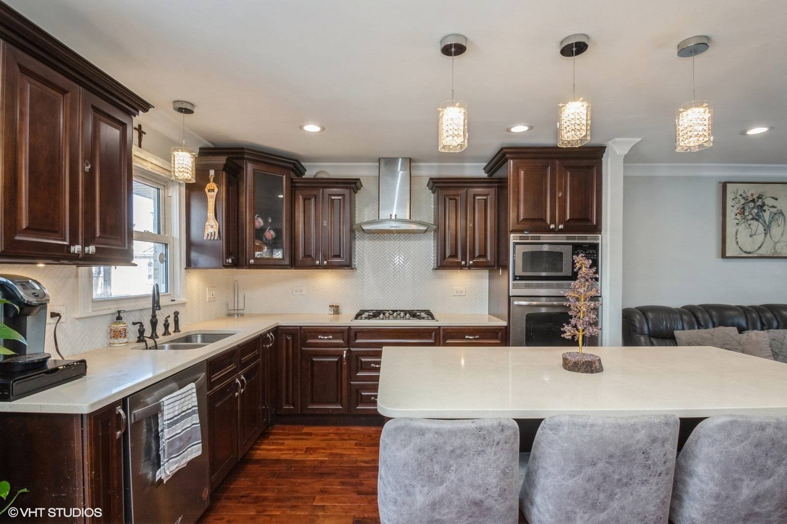 Hickory Hills, IL 60457,8462 S 83rd AVE