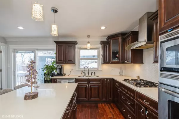 Hickory Hills, IL 60457,8462 S 83rd AVE