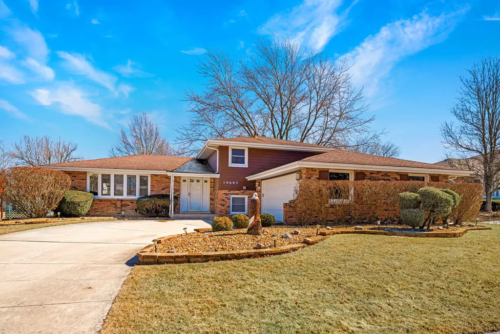 Mokena, IL 60448,19607 Pheasant LN