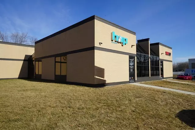 480 W Lake ST #1, Roselle, IL 60172