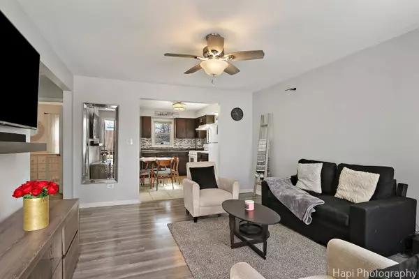 Round Lake Beach, IL 60073,1625 Lotus DR