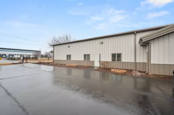 Sycamore, IL 60178,435 Borden AVE