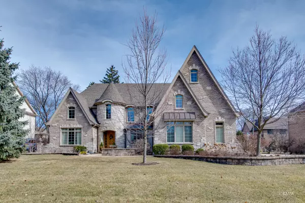 415 Briar PL, Itasca, IL 60143