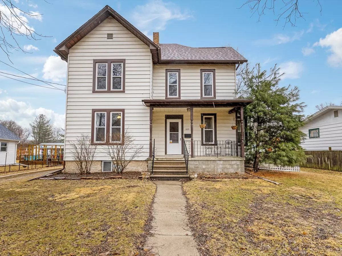 Oregon, IL 61061,605 N 6th ST