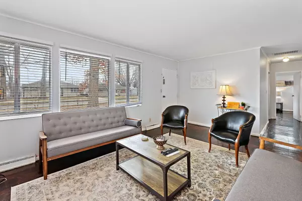 Waukegan, IL 60085,1312 Westmoreland AVE