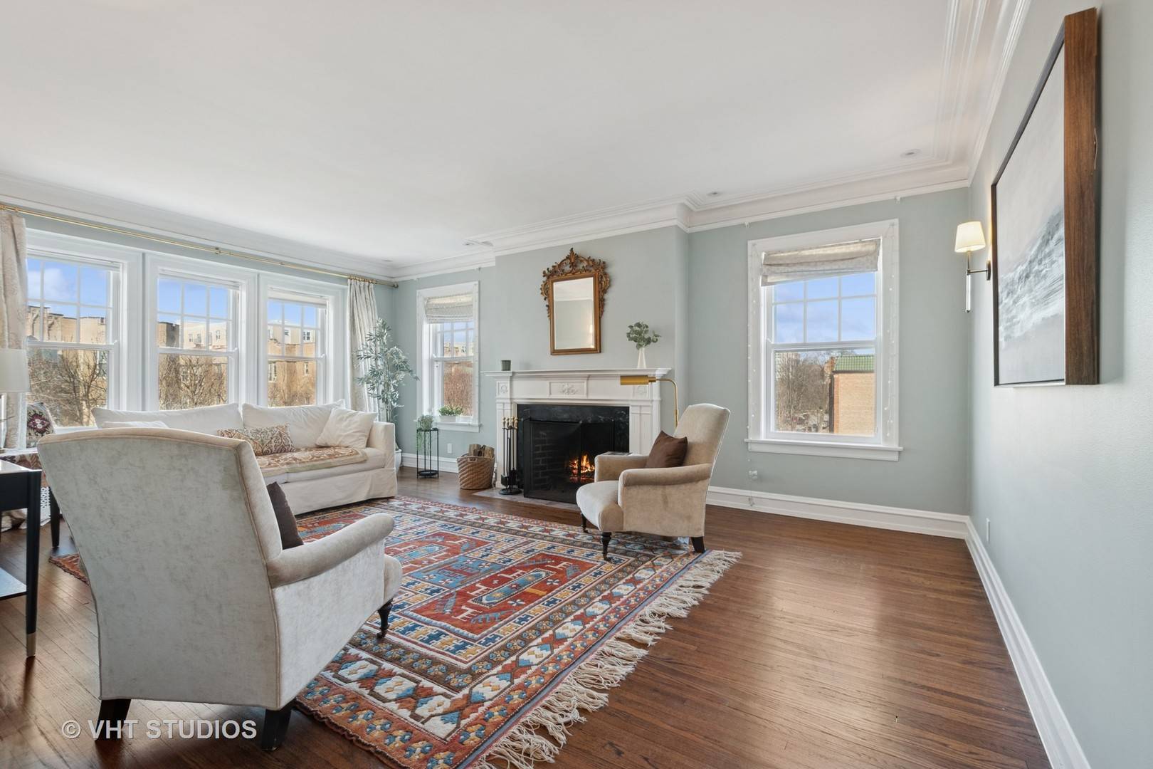 Evanston, IL 60202,703 Hinman AVE #3N