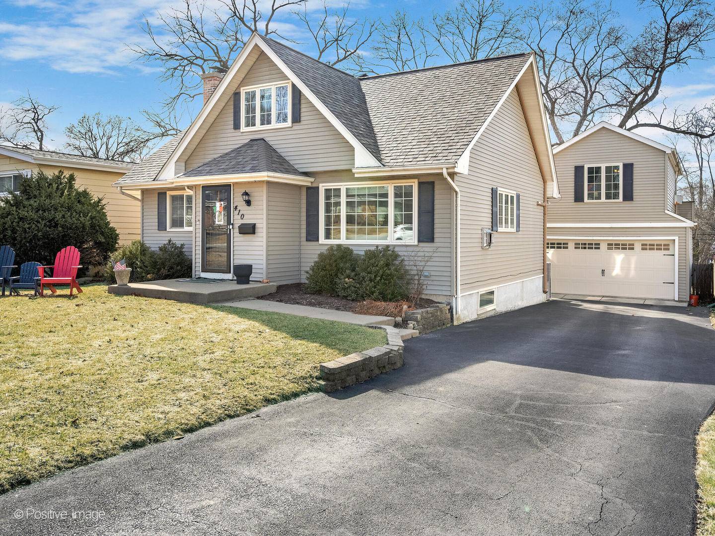 Wheaton, IL 60187,410 AURORA WAY