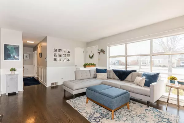 Elmhurst, IL 60126,549 E Park AVE