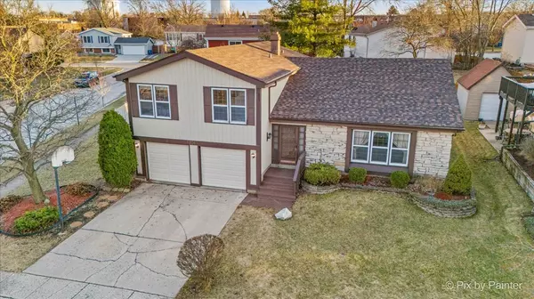 2018 Audubon DR, Glendale Heights, IL 60139