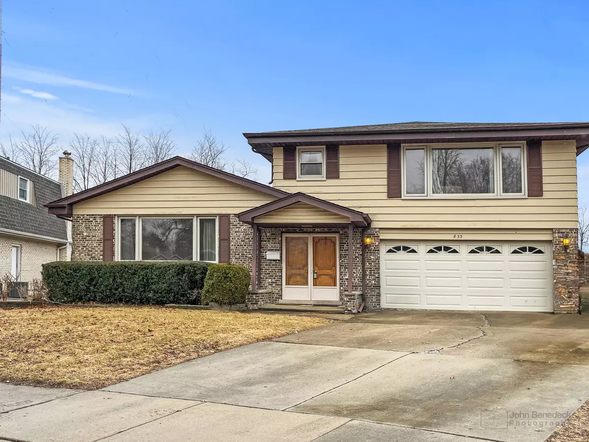 Addison, IL 60101,833 W Heritage DR
