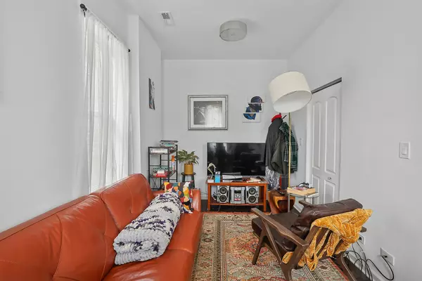 Chicago, IL 60608,1117 W 18th PL