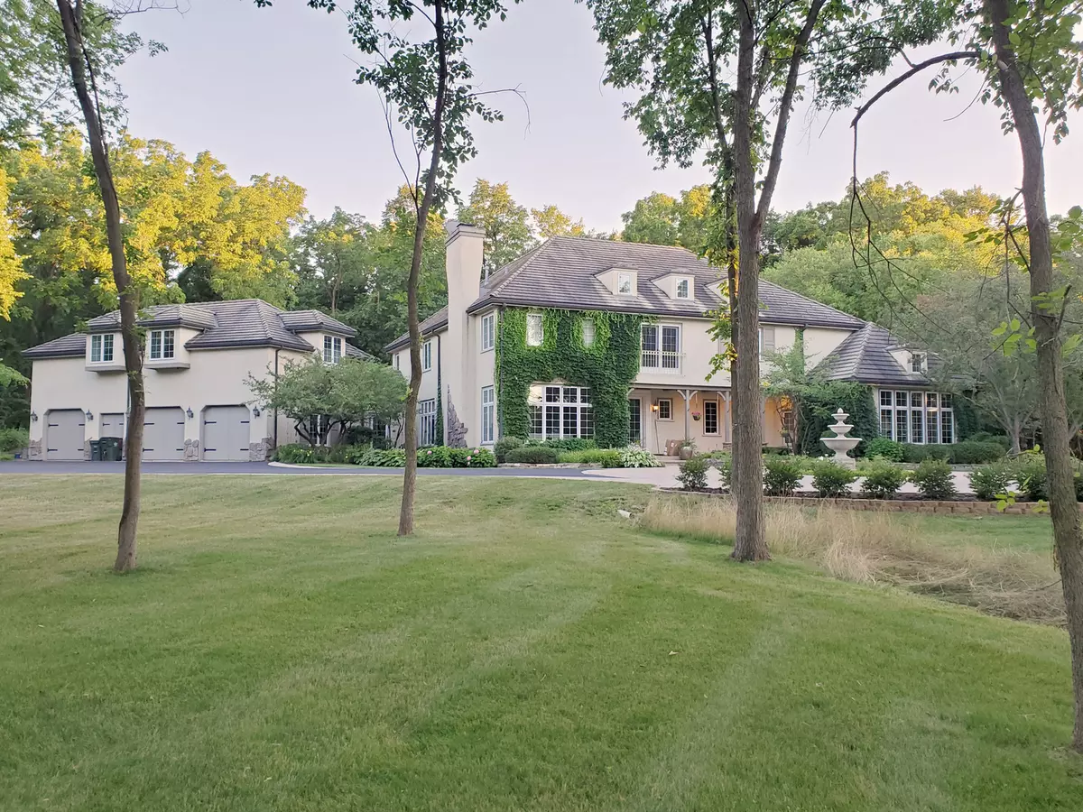Wayne, IL 60184,Address not disclosed