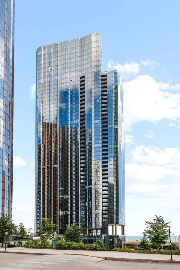 211 N Harbor DR #4602, Chicago, IL 60601