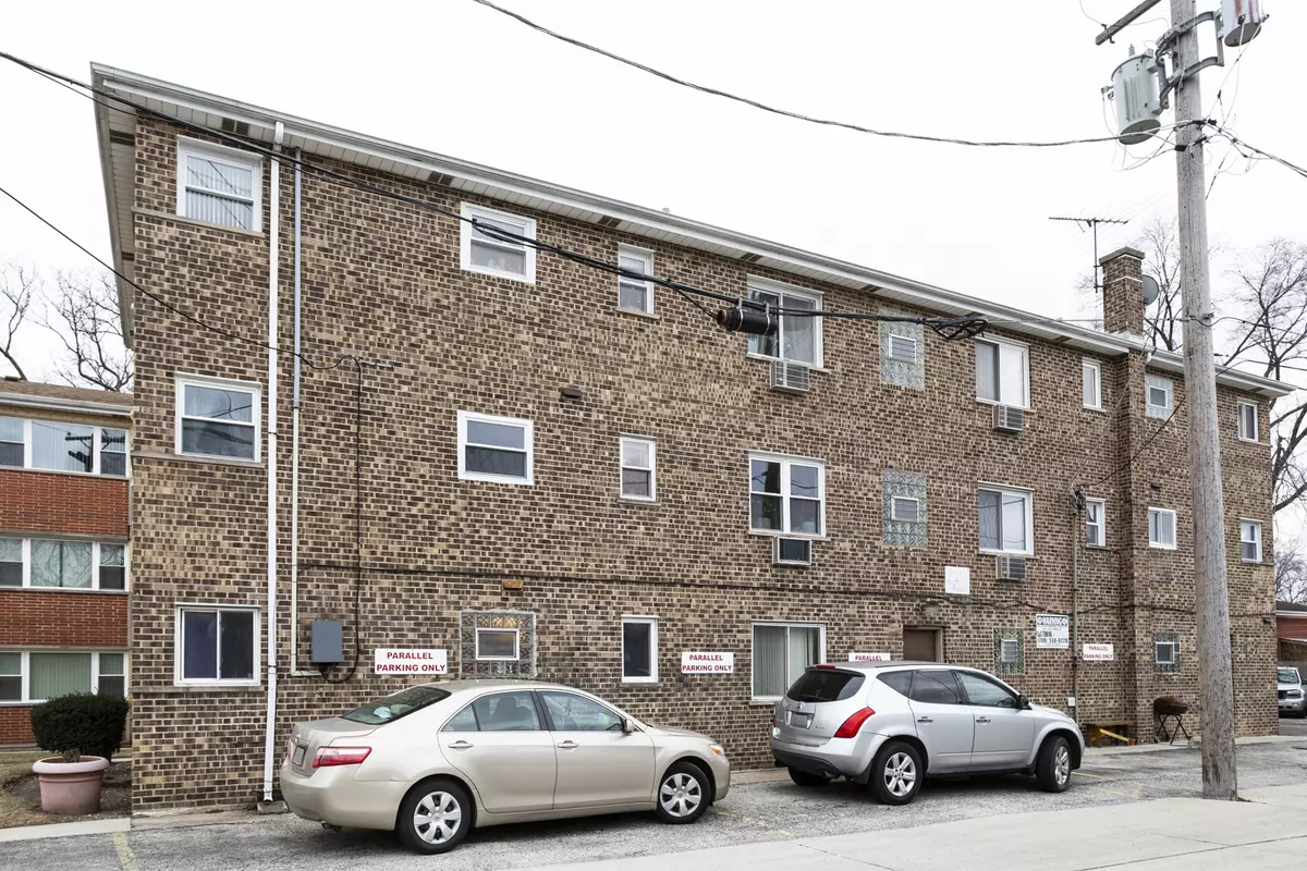 River Grove, IL 60171,2440 River RD #3E