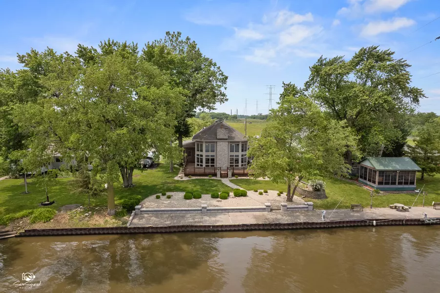8043 Tamarack LN, Morris, IL 60450