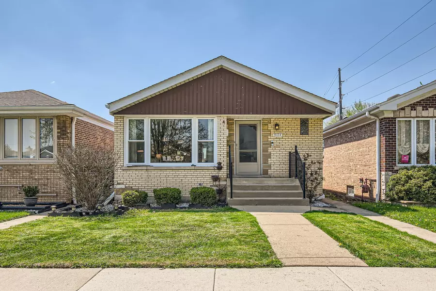 5104 S Newland AVE, Chicago, IL 60638