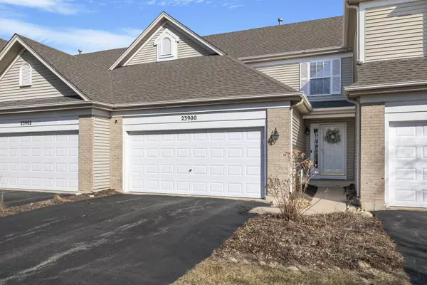 23900 McMullin CIR, Plainfield, IL 60586