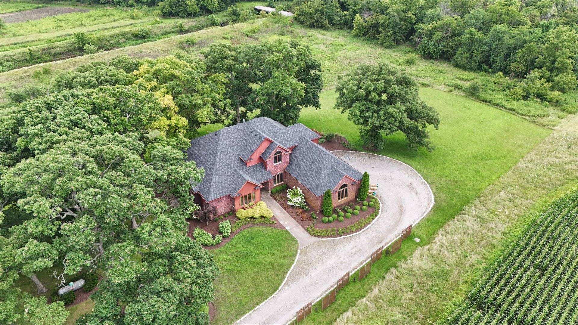 575 B County Road 2550 N, Mahomet, IL 61853