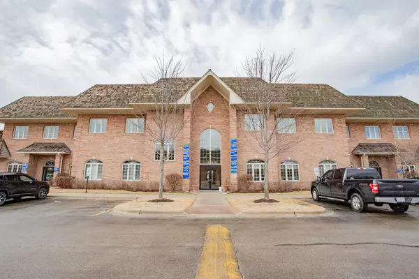 Libertyville, IL 60048,1880 W Winchester RD #204