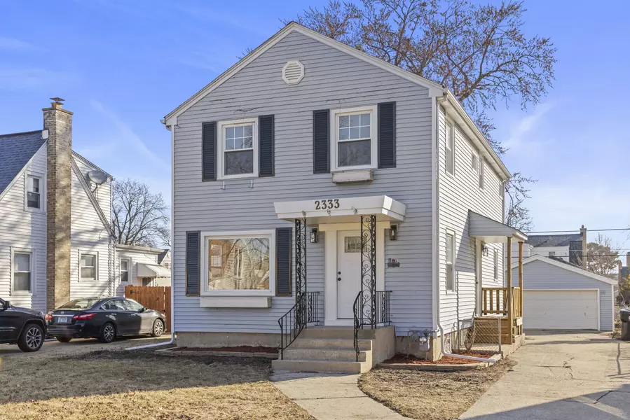 2333 S 11th AVE, Broadview, IL 60155