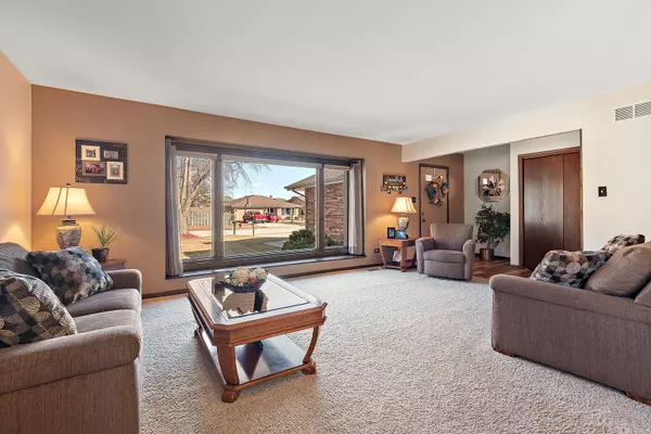 Oak Forest, IL 60452,15706 La Paz CT