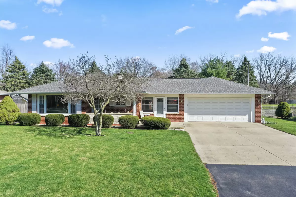 Montgomery, IL 60538,1618 SE River RD