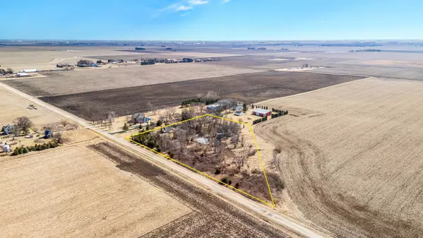 Clare, IL 60111,5282 Rich RD