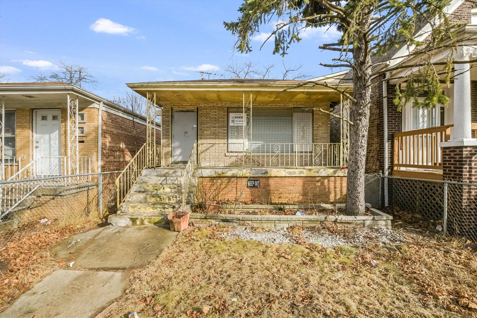 8403 S Marquette AVE, Chicago, IL 60617