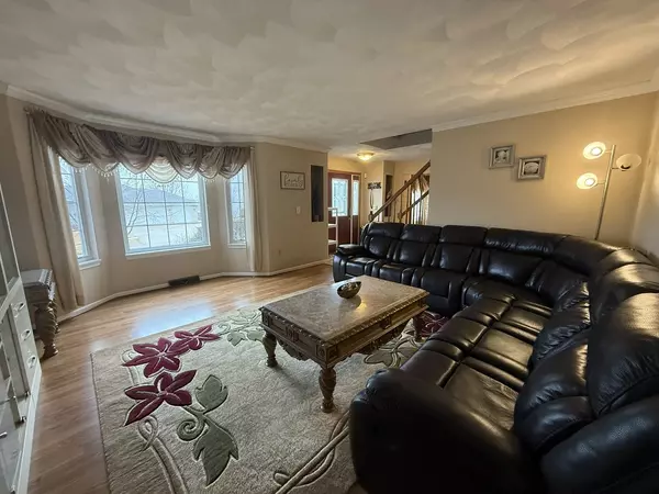 Freeport, IL 61032,3107 Farmdale LN