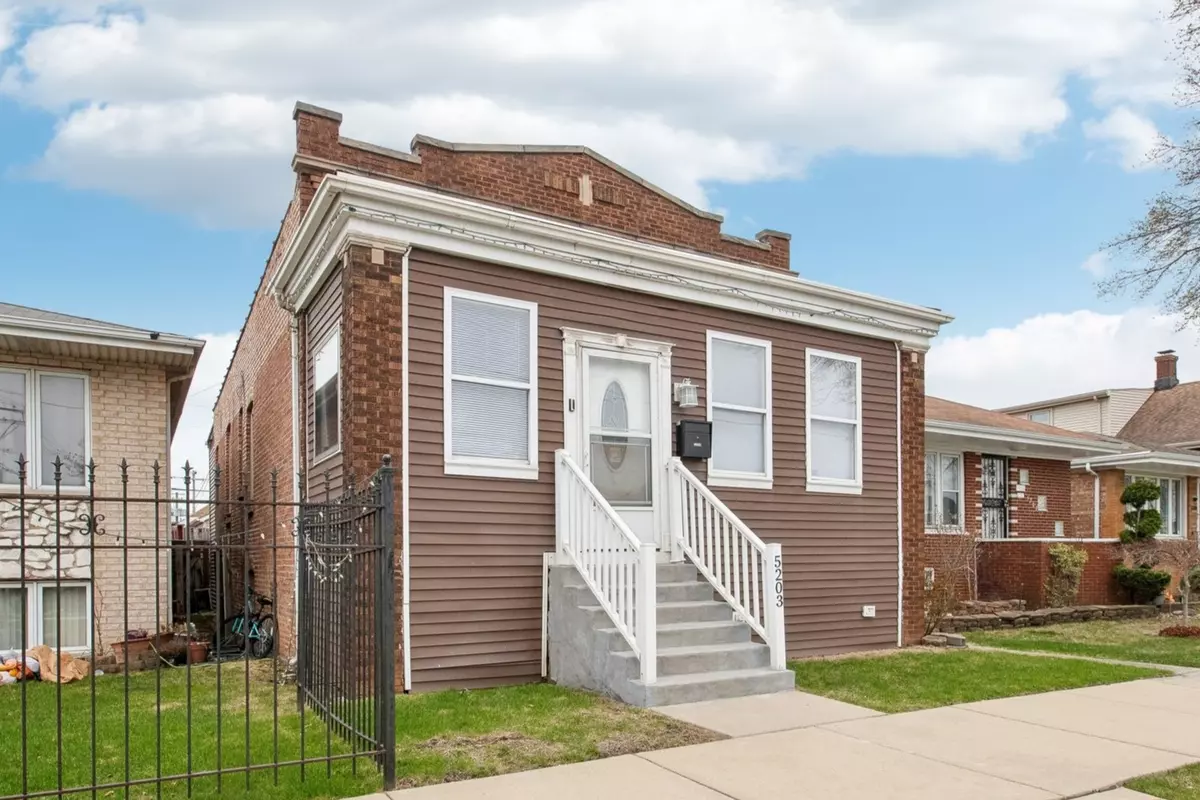 Chicago, IL 60632,5203 S Kilpatrick AVE