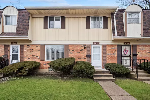2077 Lioncrest DR, Richton Park, IL 60471