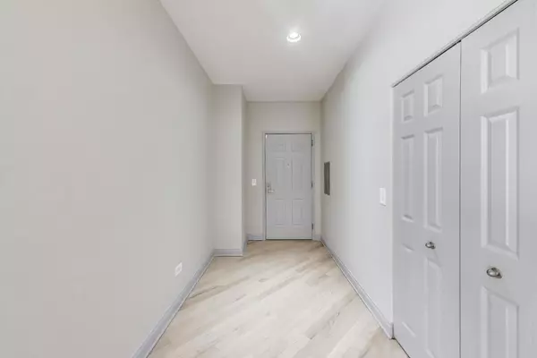 Chicago, IL 60616,2025 S Indiana AVE #201