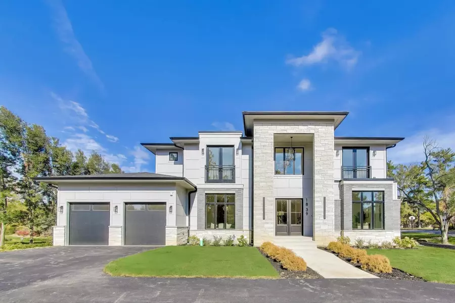 1839 Shelley CT, Highland Park, IL 60035