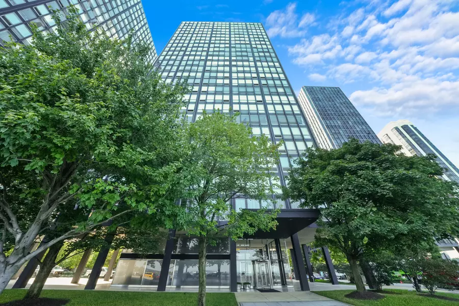 880 N LAKE SHORE DR #22D, Chicago, IL 60611