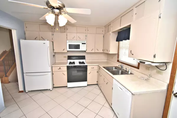 Lansing, IL 60438,3003 191st ST