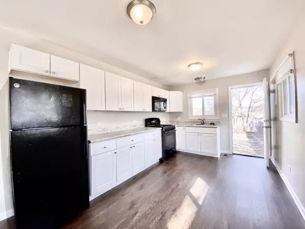 Hazel Crest, IL 60429,3114 Woodworth PL