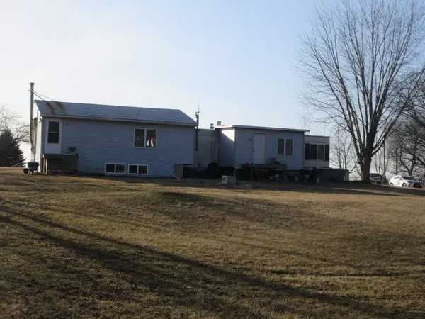 Chadwick, IL 61014,22340 Blue Goose RD
