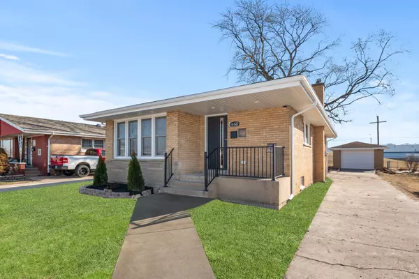 16021 Lowe AVE, Harvey, IL 60426