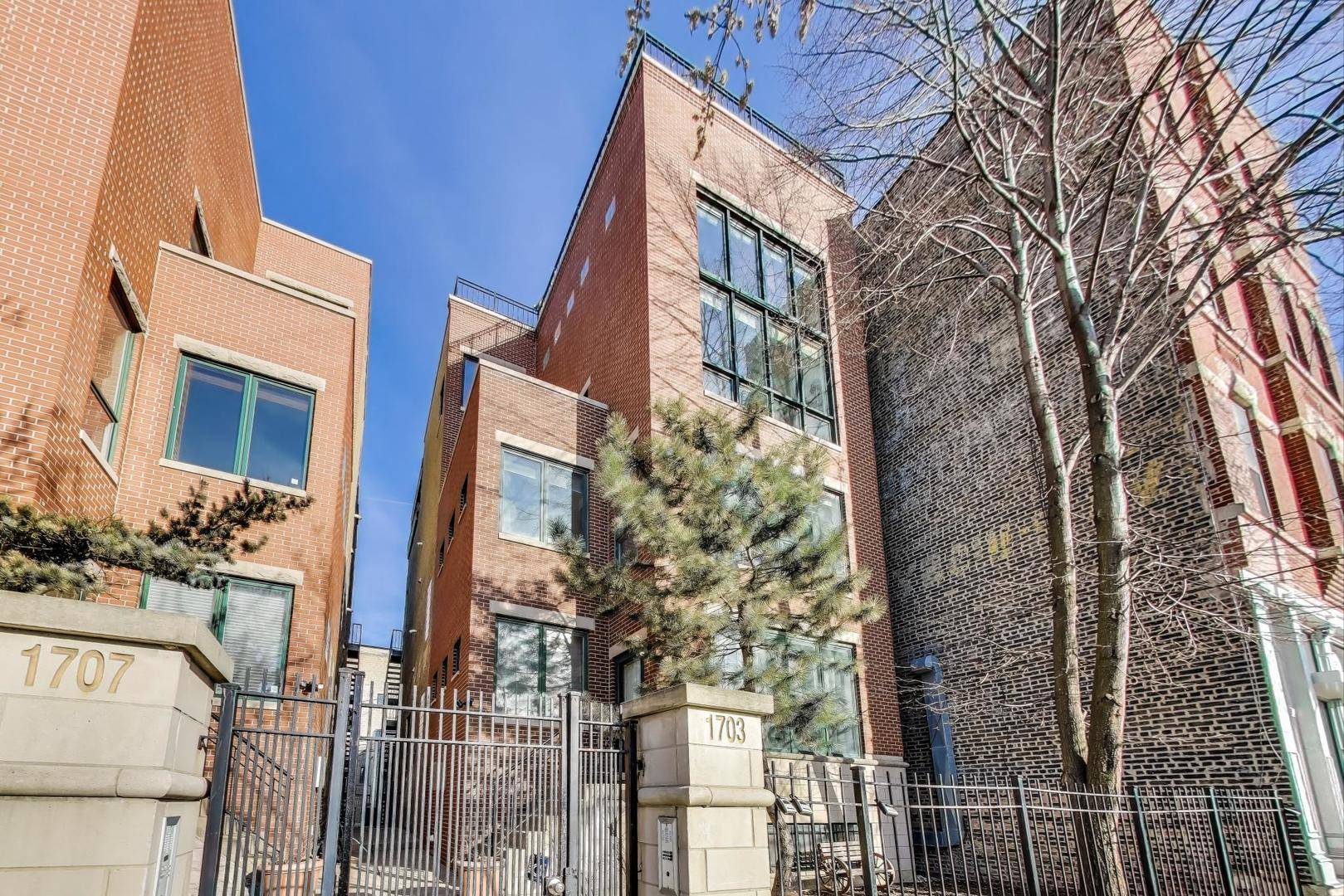 1703 N Sheffield AVE #2, Chicago, IL 60614