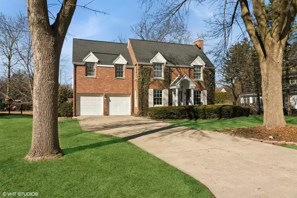 1114 N Patton AVE, Arlington Heights, IL 60004
