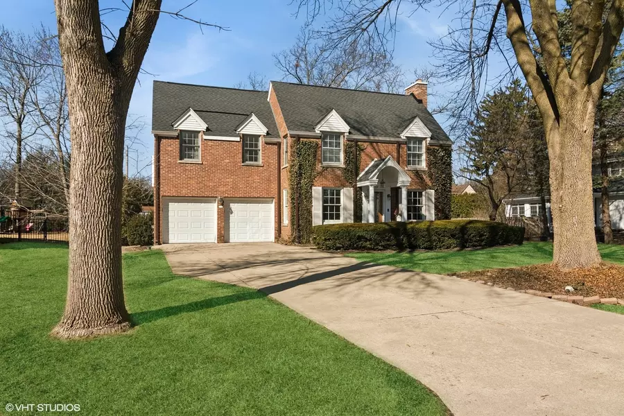 1114 N Patton AVE, Arlington Heights, IL 60004