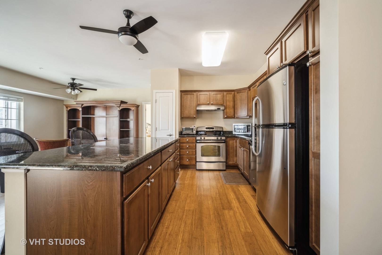 Northbrook, IL 60062,2220 Founders DR #215