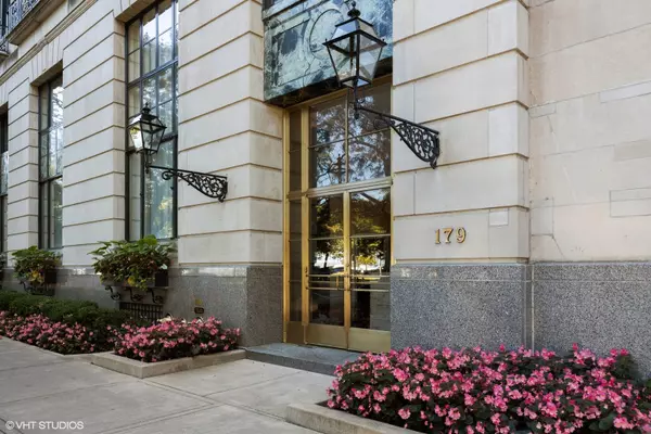 179 E LAKE SHORE DR #603, Chicago, IL 60611
